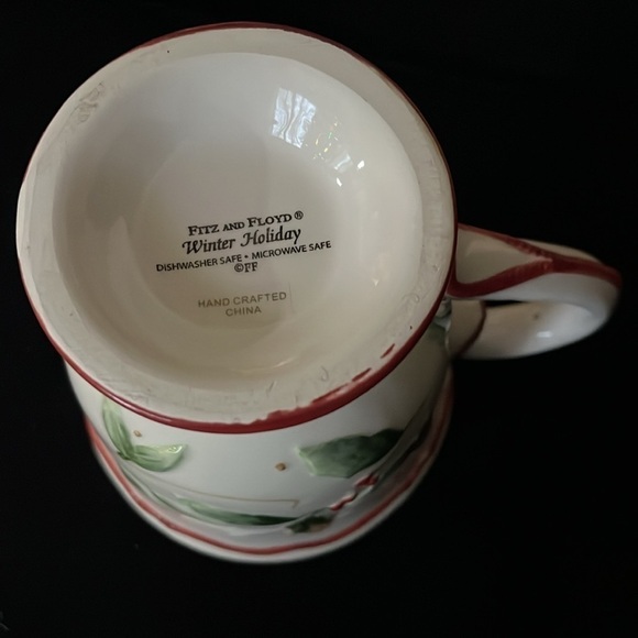 2 Mugs Winter Holiday by FITZ & FLOYD Ceramic 16oz. Cups Holly Berry gifts - Picture 2 of 10
